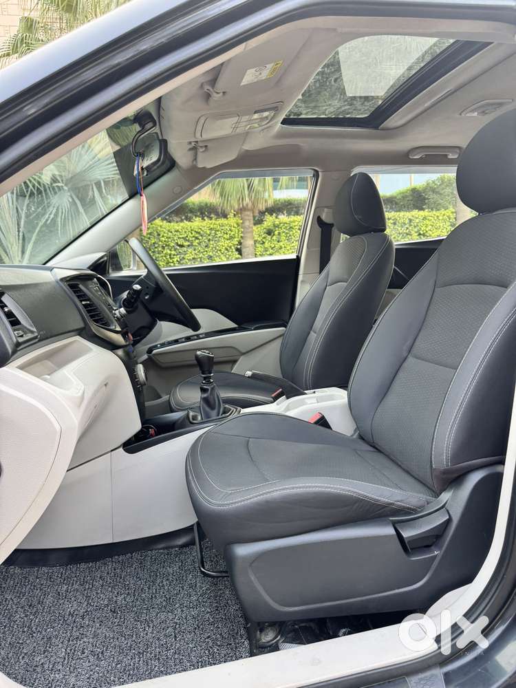 Mahindra Xuv300 W6, 2023, Petrol