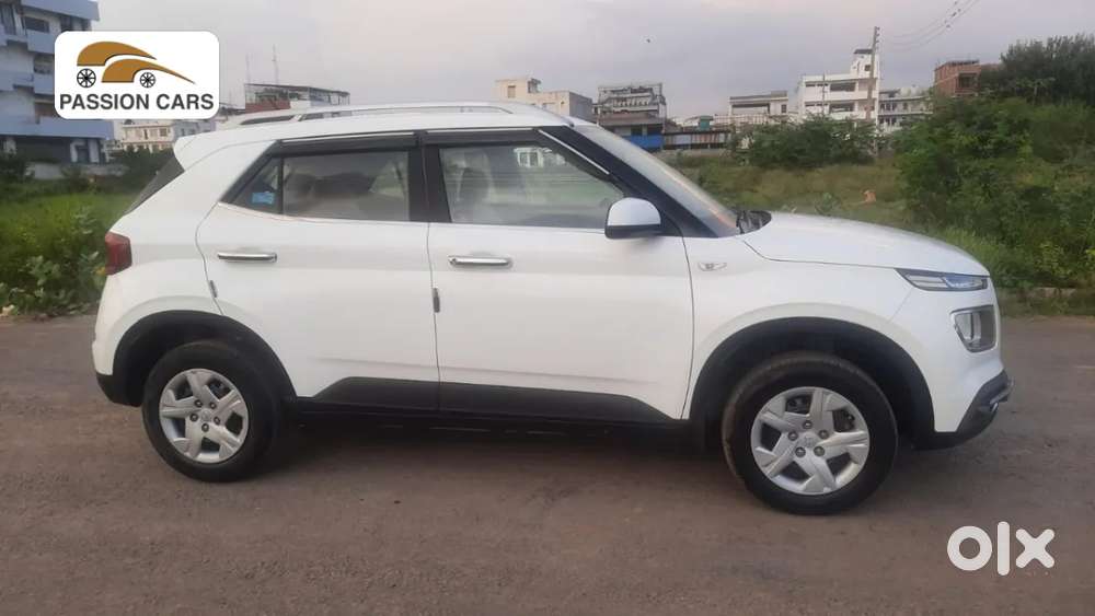 Hyundai Venue S 1.2 Petrol, 2020, Petrol