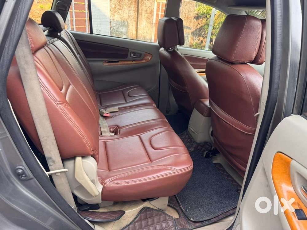 Toyota Innova Diesel 2010