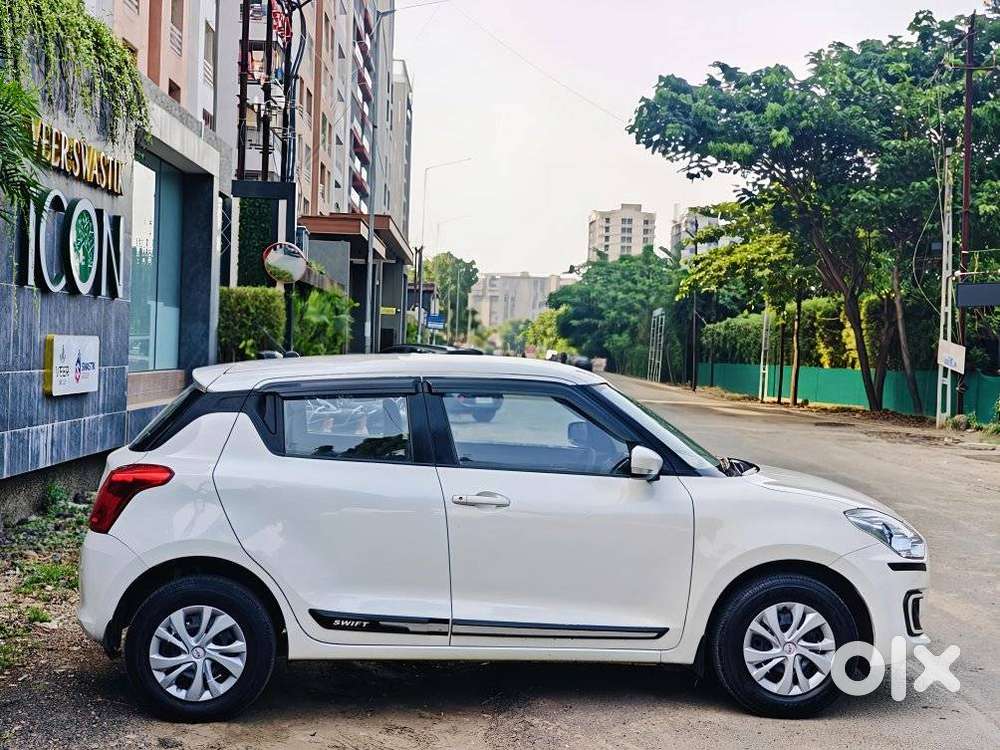 Maruti Suzuki Swift Vxi + Manual, 2020, Petrol