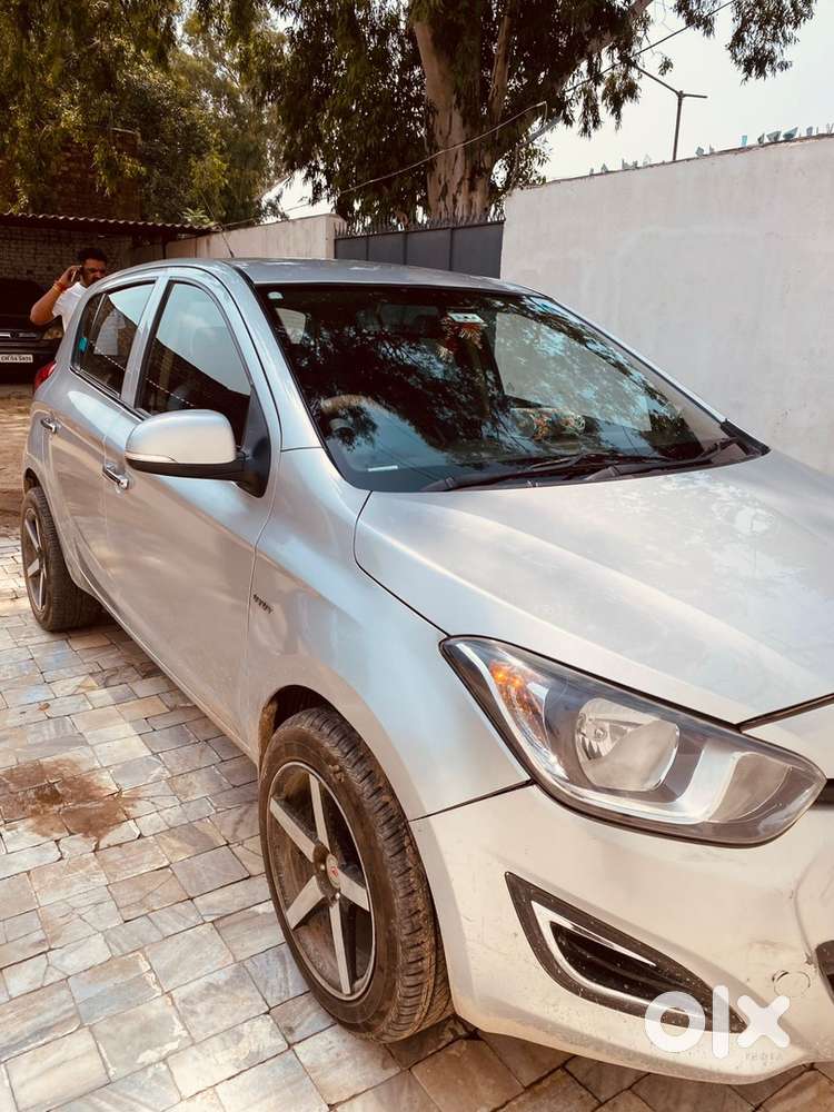 Hyundai I20 Petrol Manual 2012