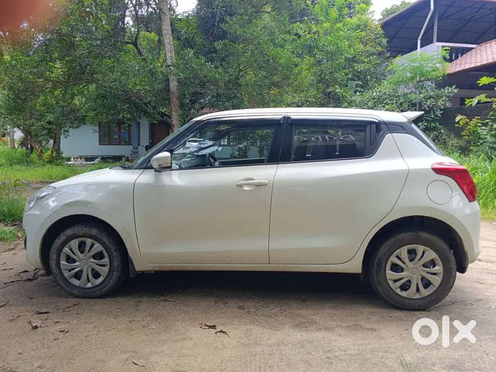 Maruti Suzuki Swift 2024 Petrol Automatic Vxi Ags