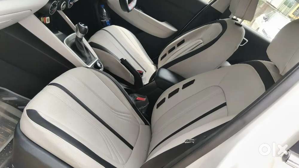 Hyundai Venue S Turbo 2025 Only 1 Year Old