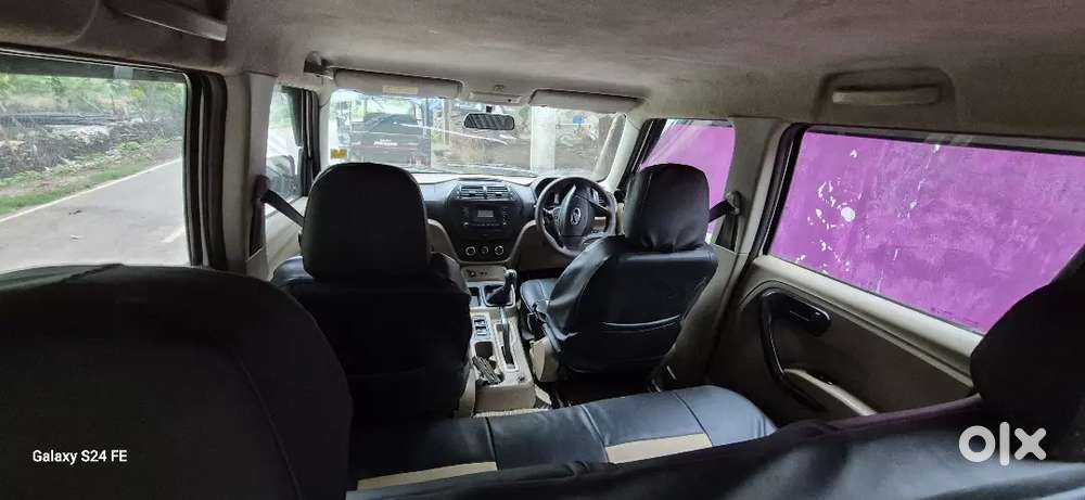 Mahindra Tuv 300 2016