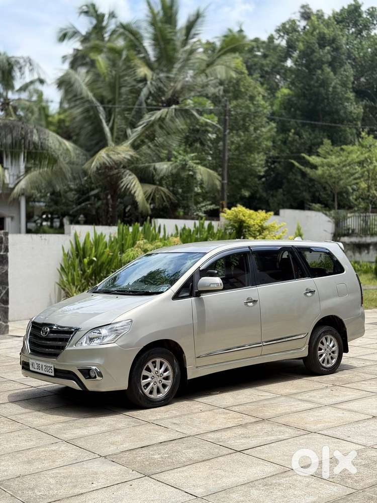 Toyota Innova 2.0 V, 2013, Diesel