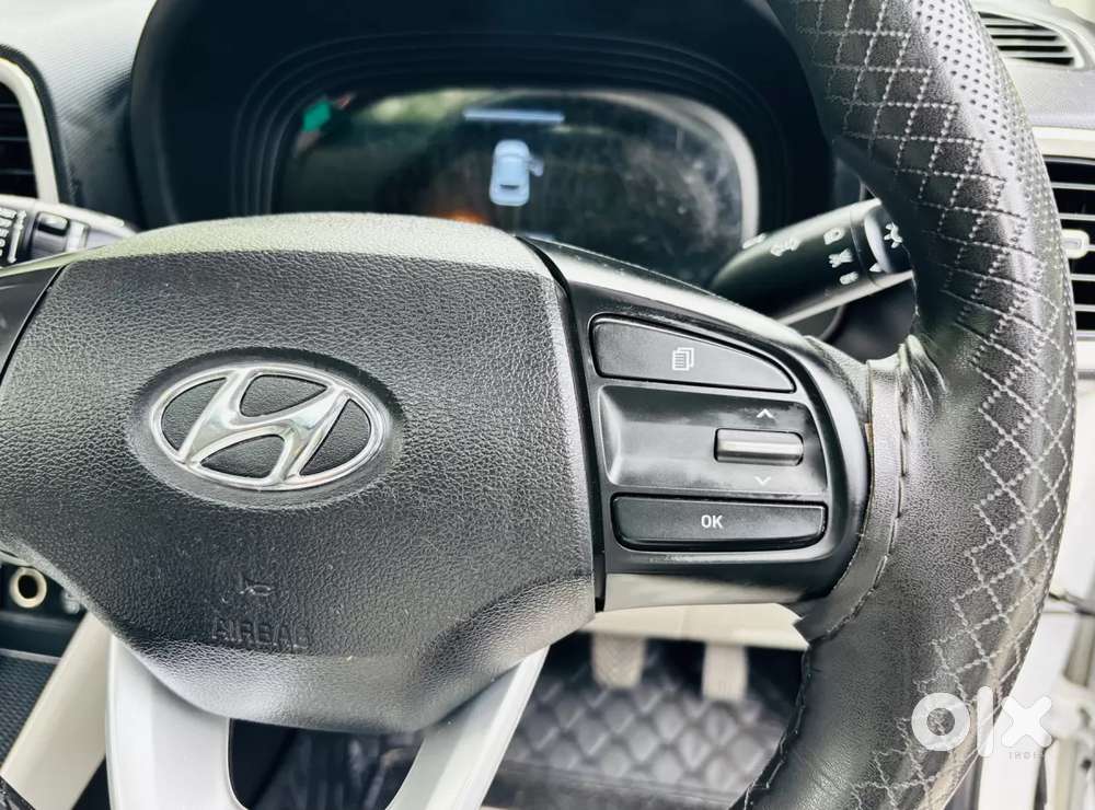 Hyundai Venue, 2025, Petrol