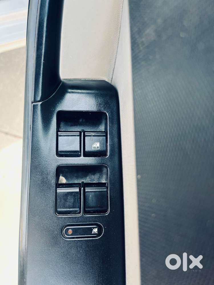 Tata Tiago 1.2 Revotron Xt (o), 2019, Petrol