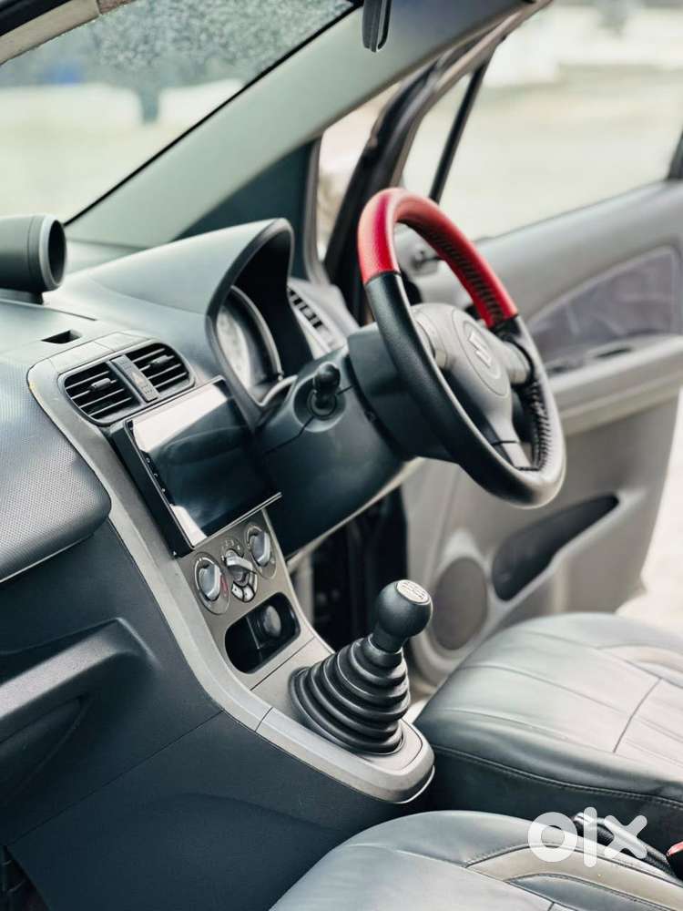Maruti Suzuki Ritz Vxi, 2012, Petrol