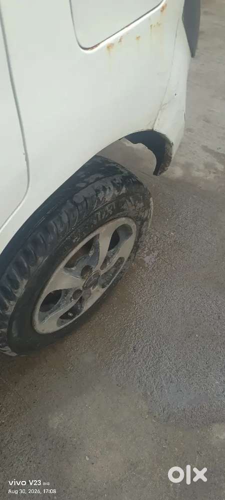 2015 Maruti Suzuki 800 Ac,new Tyre ,cng Hai Per Paper Mai Nahi Hai.