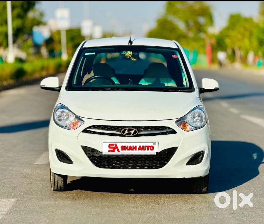 Hyundai I10 Sportz At, 2011, Petrol