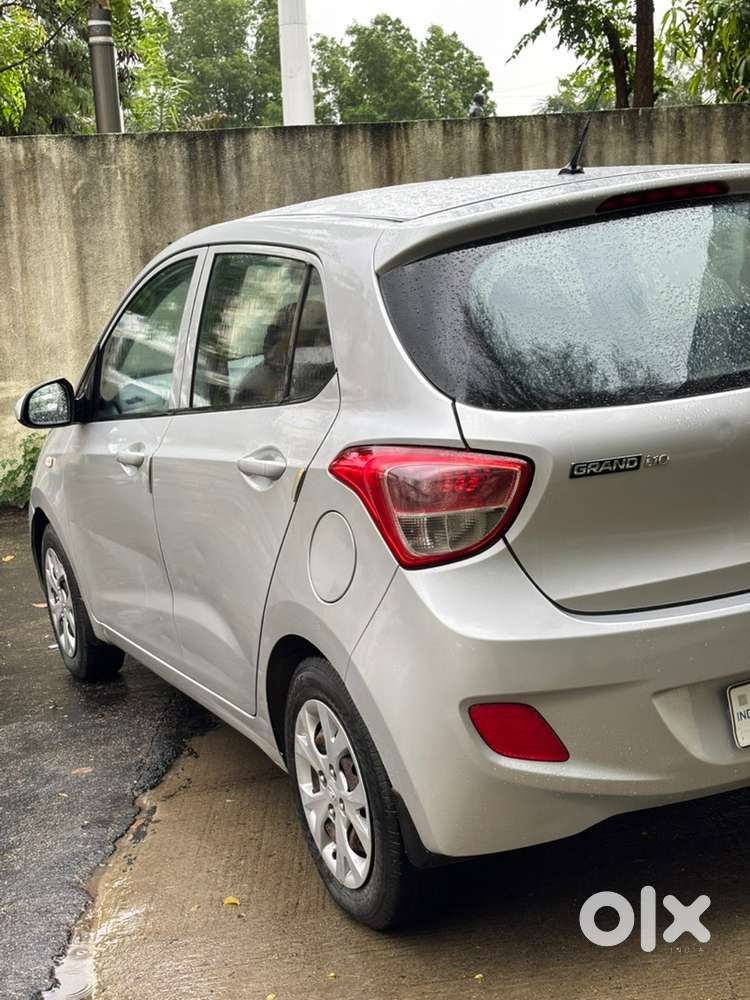Hyundai Grand I10 2016 Cng & Hybrids Good Condition
