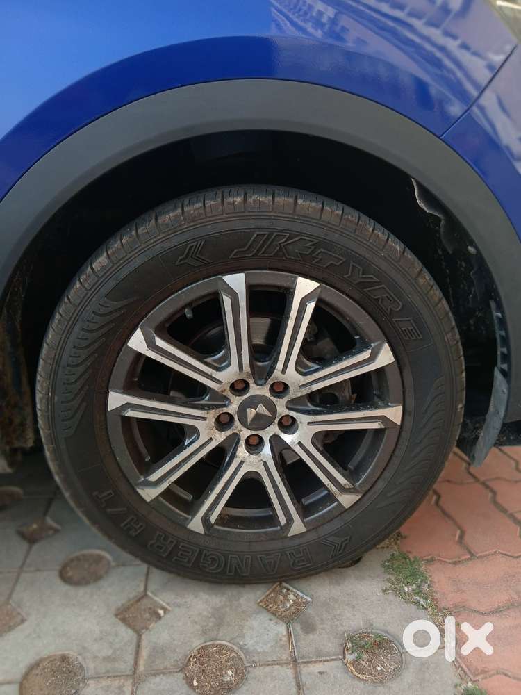 Mahindra Xuv700 2.2 Ax 7 Diesel Mt Str, 2022, Diesel