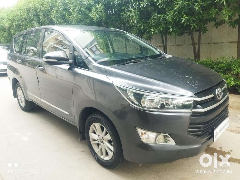 Toyota Innova Crysta 2.8 Gx At 8s, 2016, Diesel