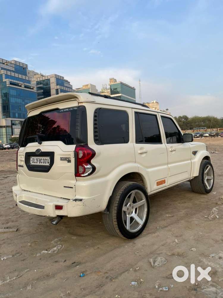 Mahindra Scorpio S6 Plus, 2017, Diesel