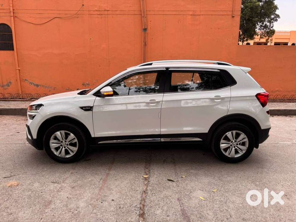 Skoda Kushaq 1.0 Tsi Ambition, 2022, Petrol