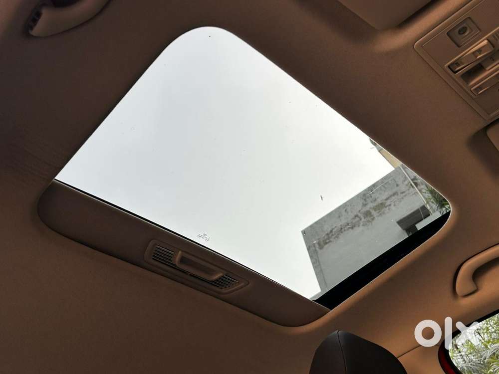 Skoda Slavia 1.0 Tsi Style At, 2023, Petrol