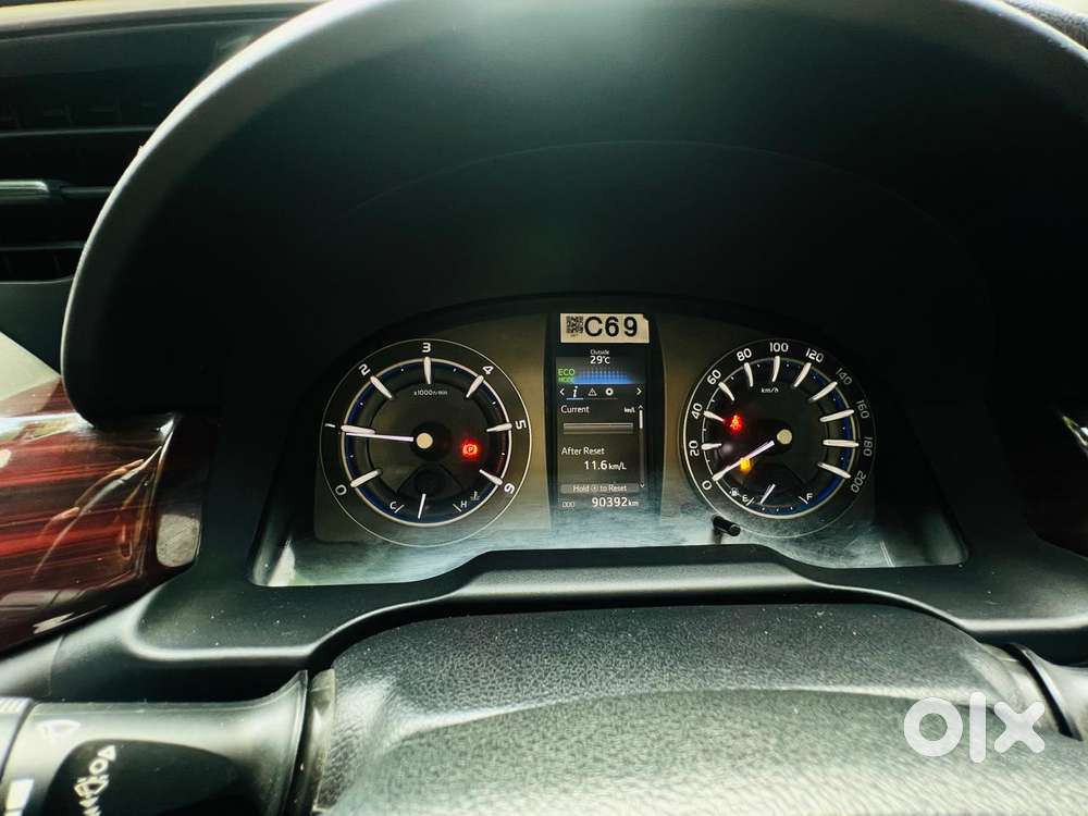 Toyota Innova Crysta 2.4 V 7 Str, 2018, Diesel