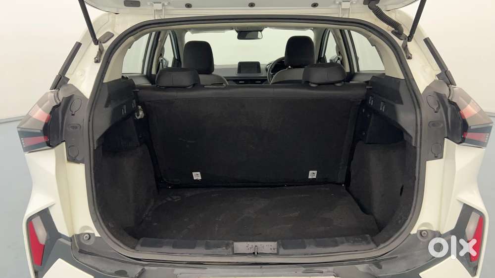 Tata Nexon Pure (s) 1.2 Petrol 6amt, 2024, Petrol