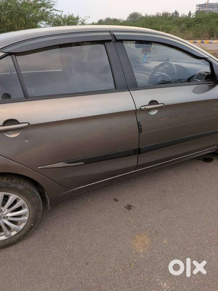 Premium Maruti Suzuki Ciaz Delta Petrol (smart Hybrid) - High Mileage,