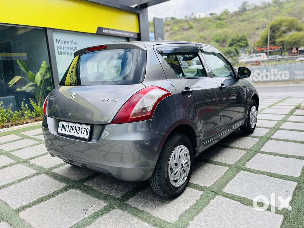 Maruti Suzuki Swift Vxi Optional, 2017, Petrol
