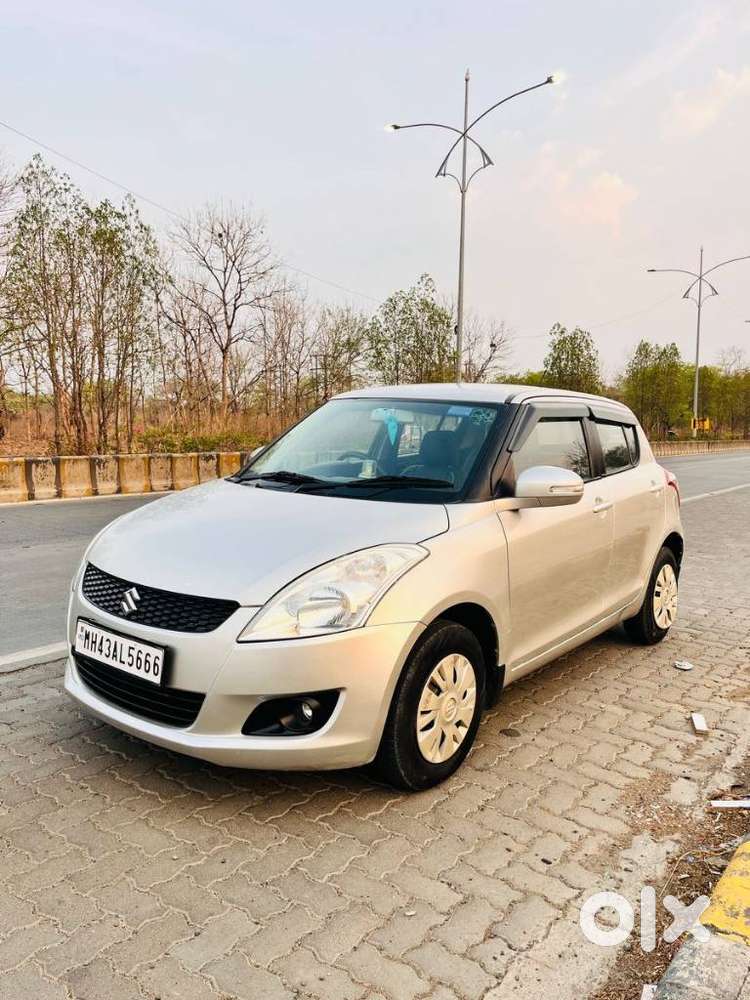 Maruti Suzuki Swift Vxi + Manual, 2012, Petrol