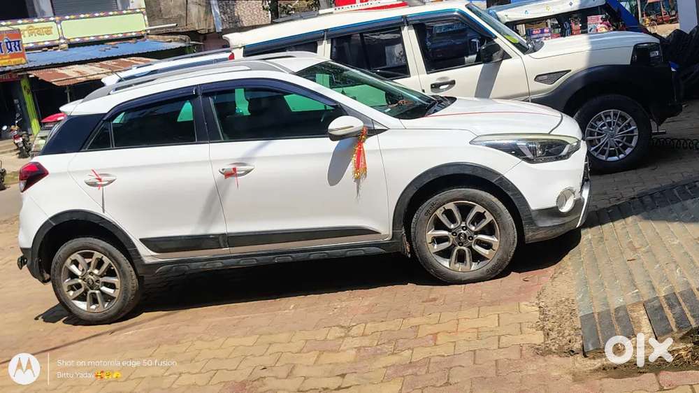 Hyundai I20 Active 2017 Petrol Well Maintained