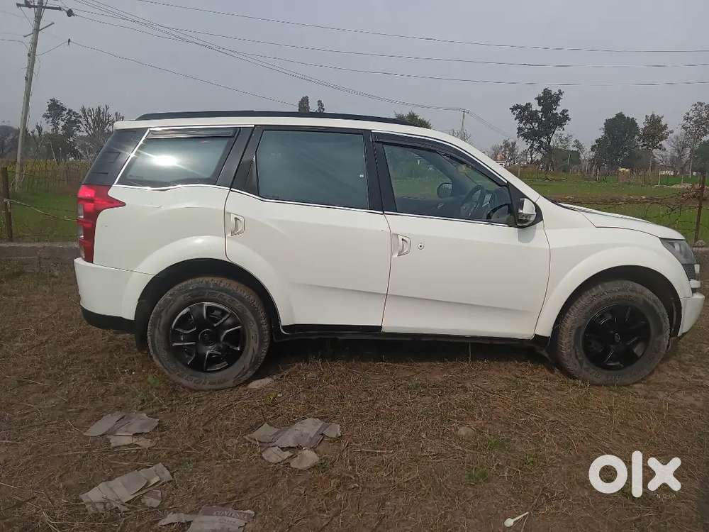 Mahindra Xuv500 2015