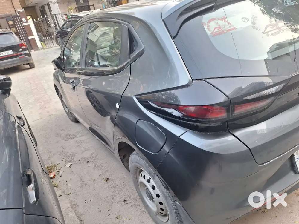 Urgent Sale Superb Condition Tata Altroz