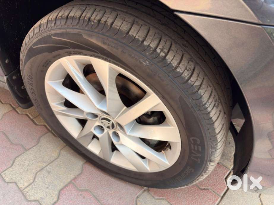 Skoda Slavia Ambition 1.0l Tsi Mt, 2022, Petrol