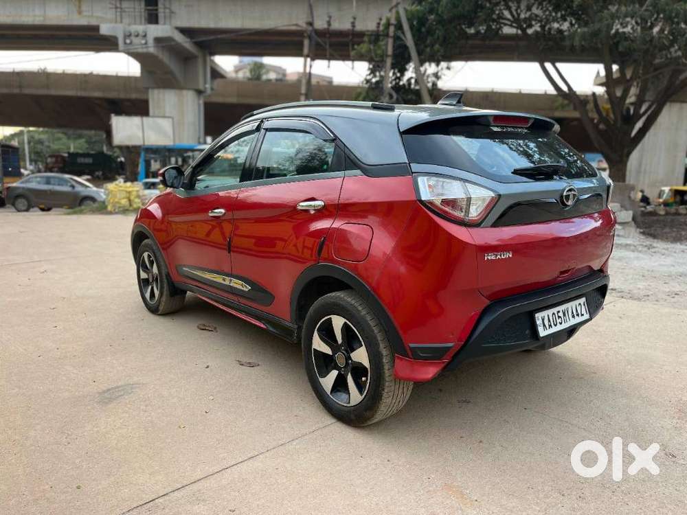 Tata Nexon 1.2 Revotron Xza Plus Dualtone, 2018, Petrol