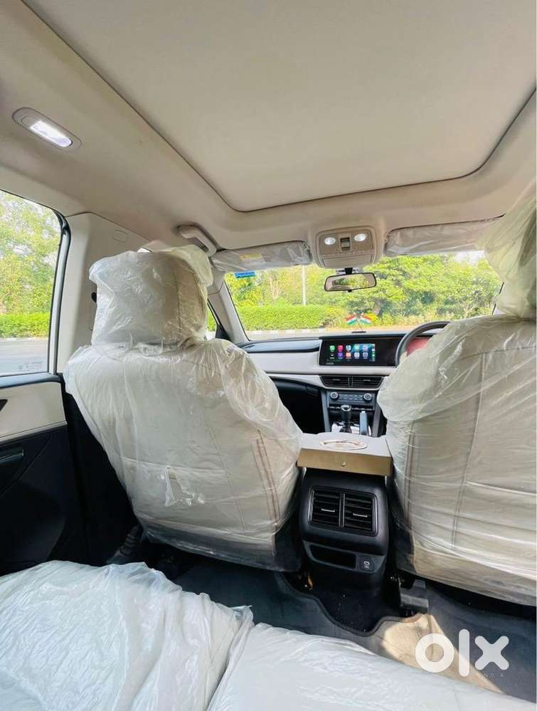 Mahindra Xuv700 2022 Petrol Well Maintained