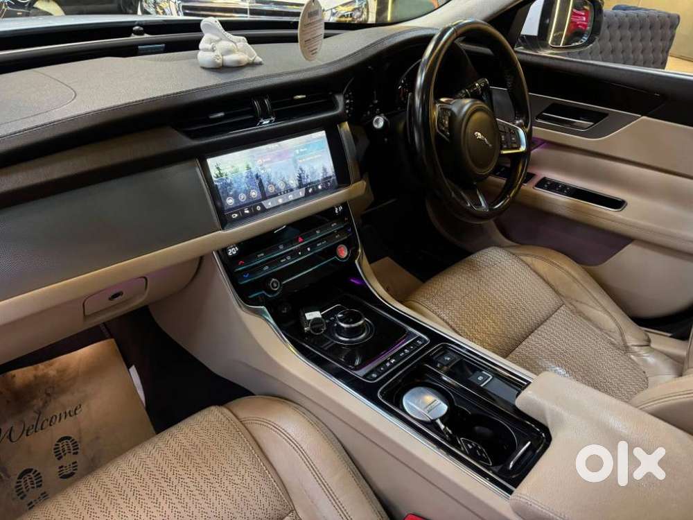 Jaguar Xf 2.0 Petrol Prestige, 2019, Petrol