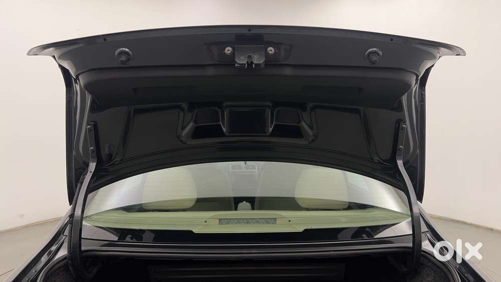 Volkswagen Vento 1.6 Highline, 2022, Petrol