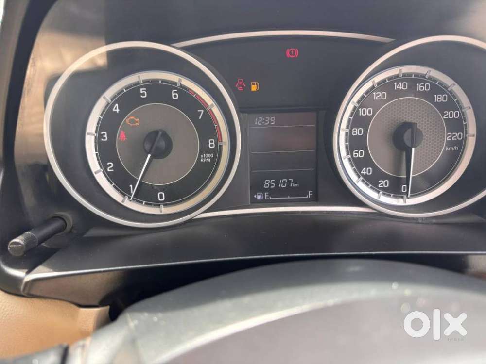 Maruti Suzuki Dzire 1.2 Vxi, 2023, Petrol