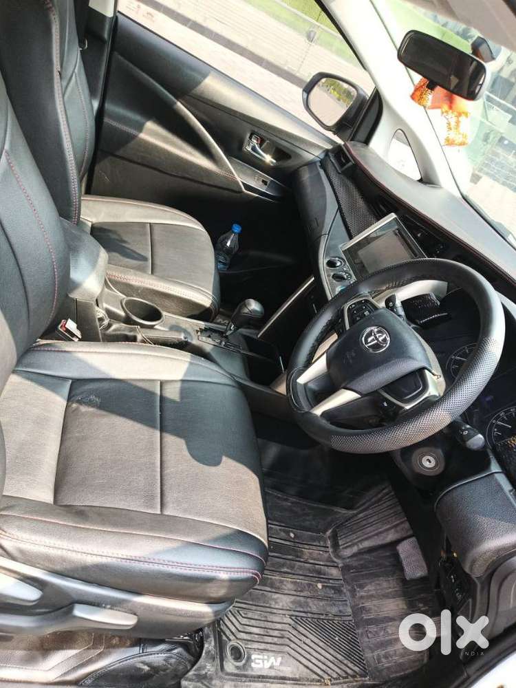 Toyota Innova Crysta 2.8 Gx At, 2019