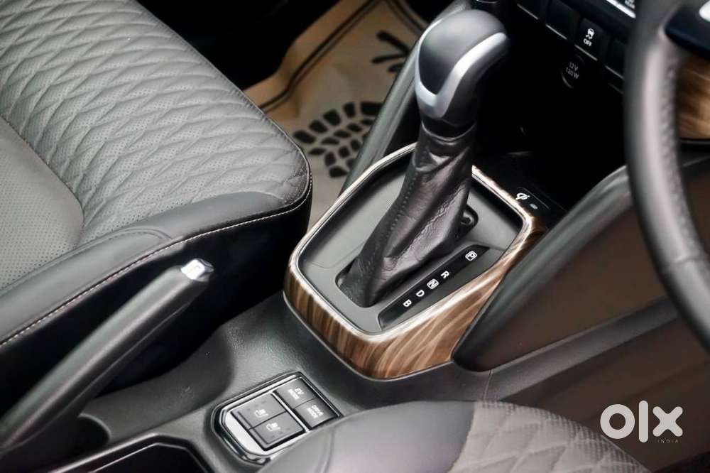 Maruti Suzuki Grand Vitara 1.5 Alpha Plus Intelligent Hybrid Ecvt, 2..