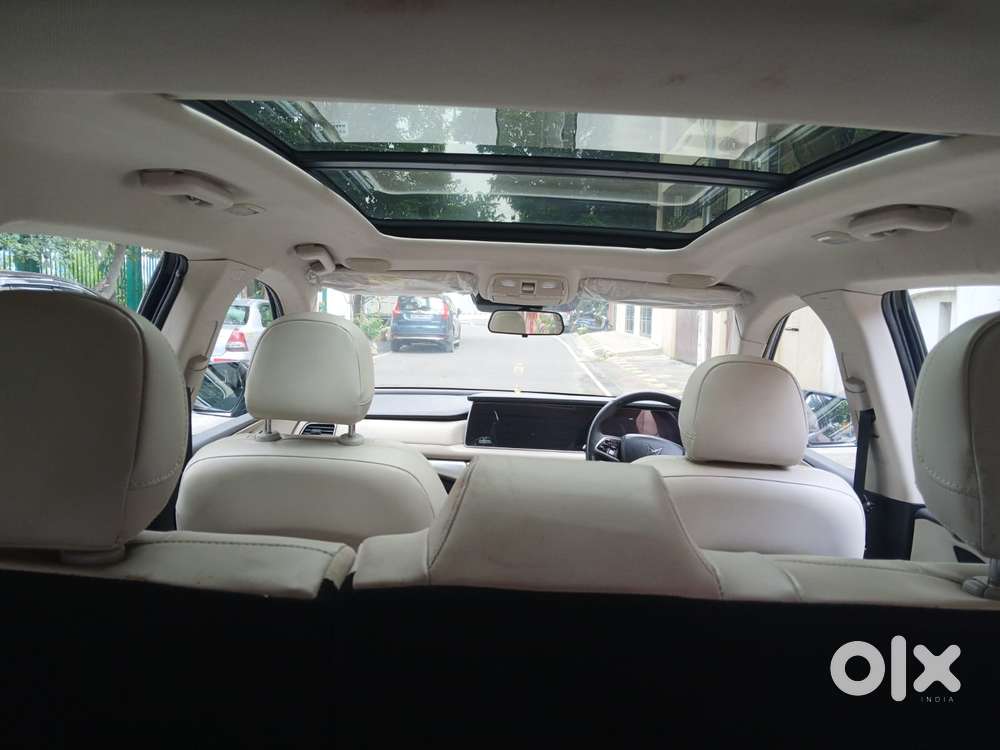 Mahindra Xuv700 2.2 Ax 7 Diesel At Str, 2022, Diesel