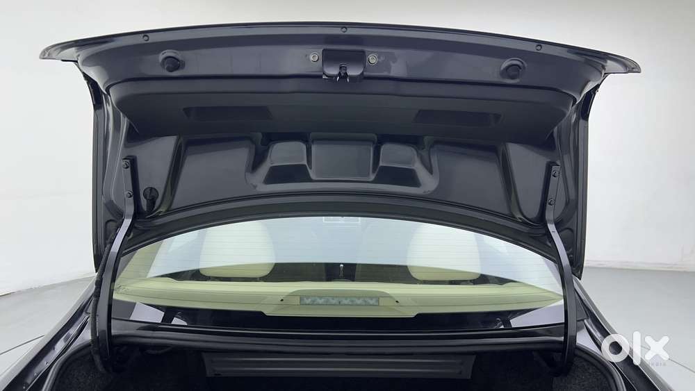 Volkswagen Vento 1.6 Highline, 2020, Petrol