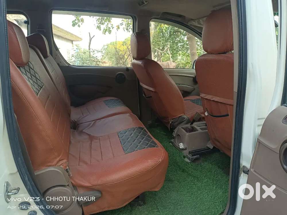 Me Apni Car Bech Raha Hu