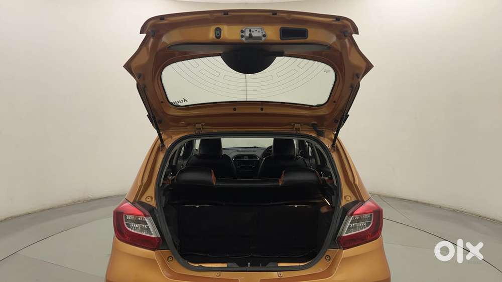 Tata Tiago Xza, 2017, Petrol