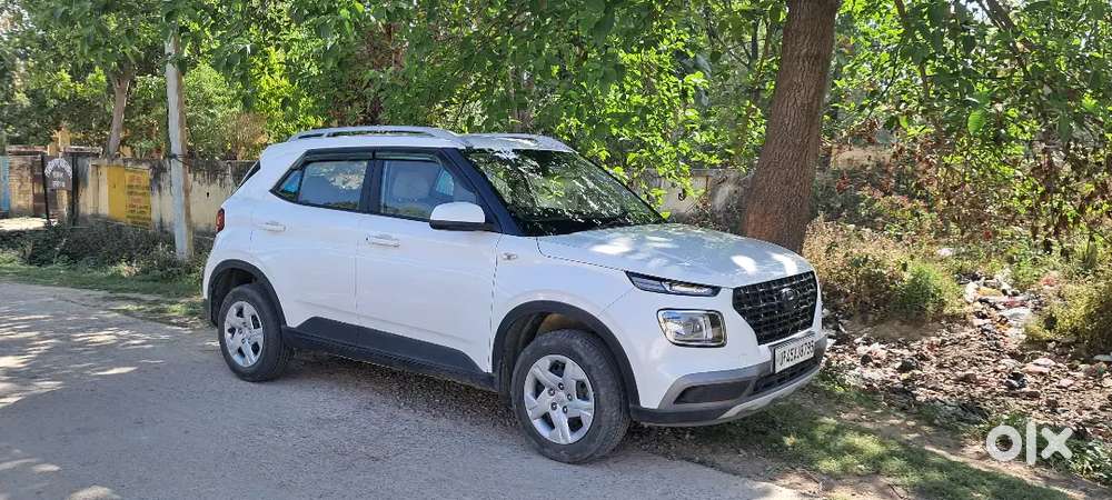 Hyundai Venue 2021 Petrol Good Condition