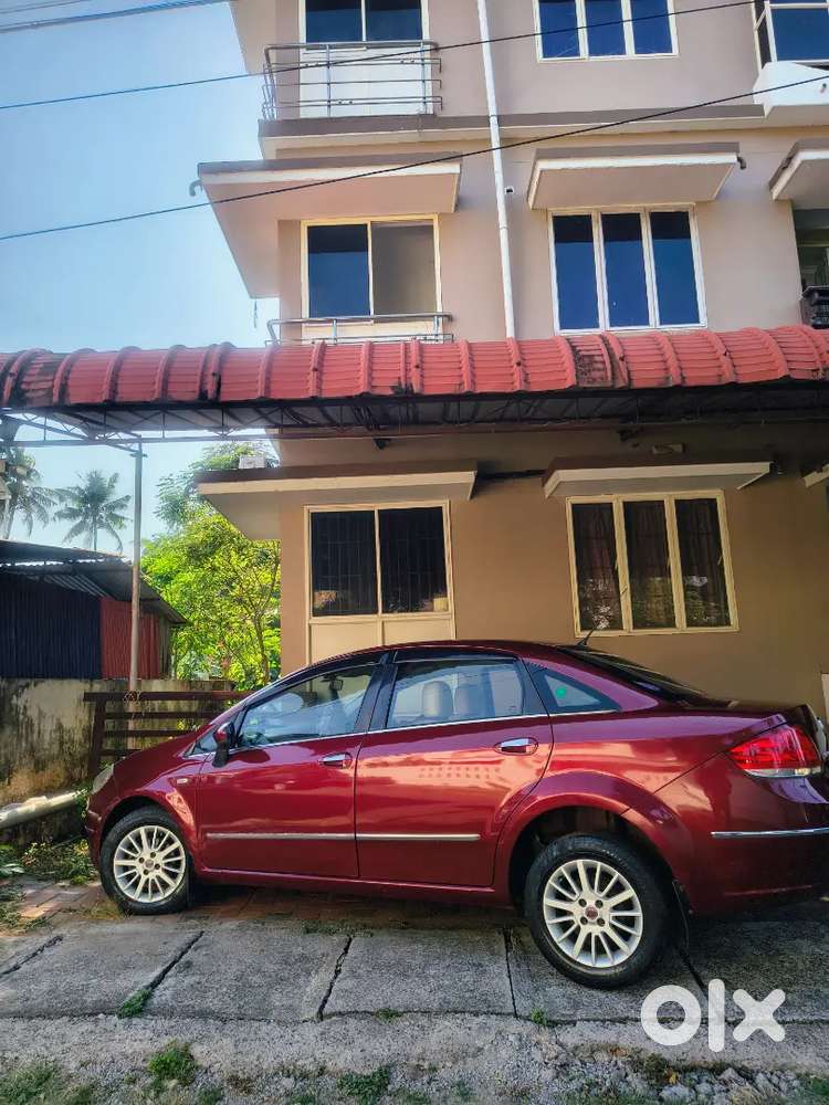 Fiat Linea 2009 Diesel 130000 Km Driven