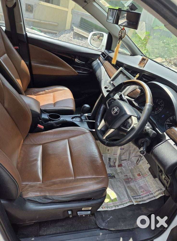 Toyota Innova Crysta 2.8 Gx At 7 Str, 2016, Diesel