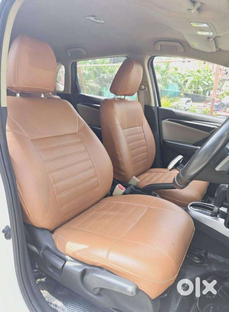 Honda Jazz V Automatic, 2016, Petrol