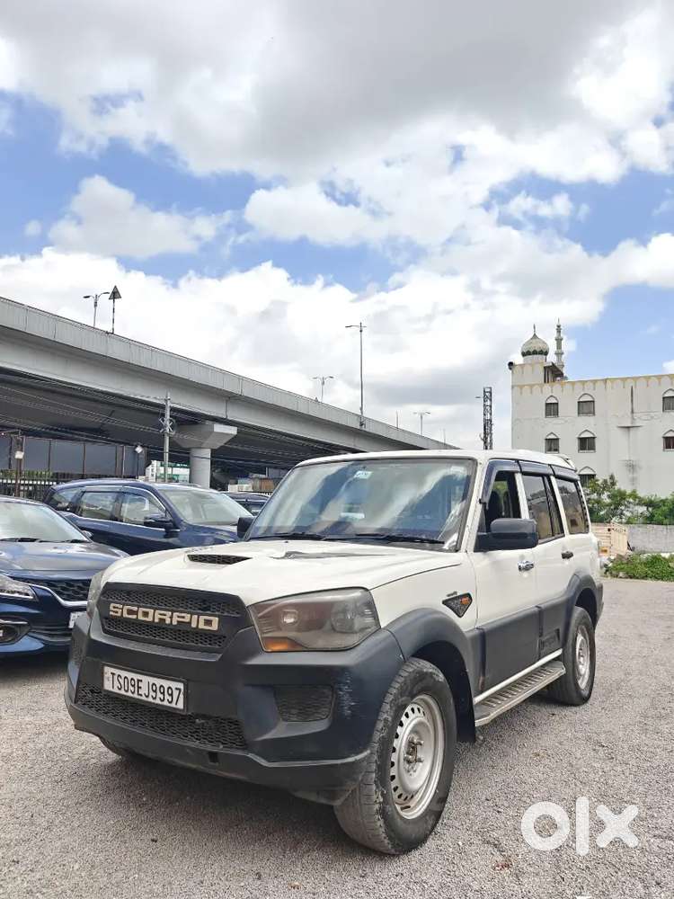 Mahindra Scorpio S4+ 2.2 Diesel 7 Seater  2015 Model