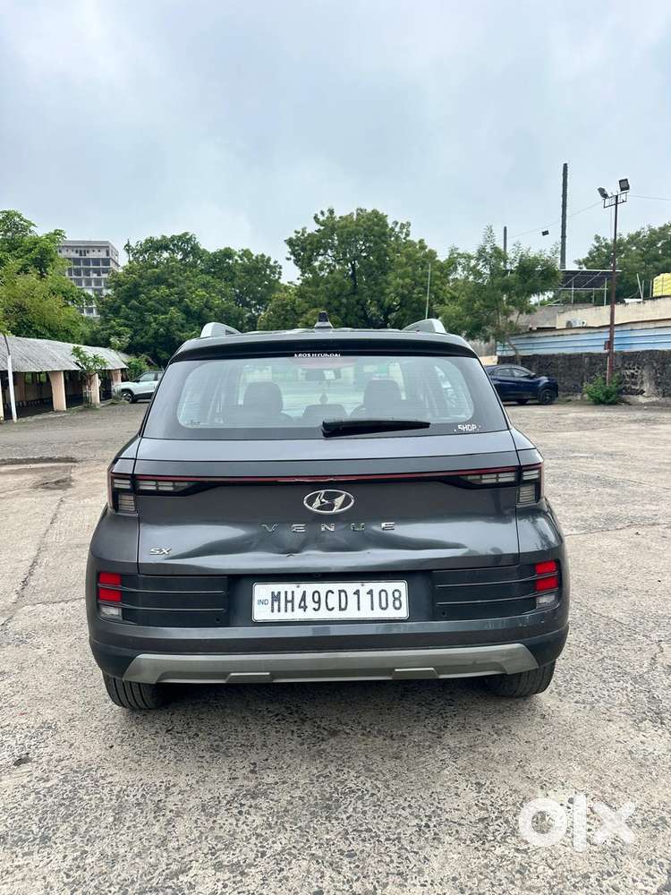 Hyundai Venue Sx (o) Mt 1.5 Diesel, 2023, Diesel