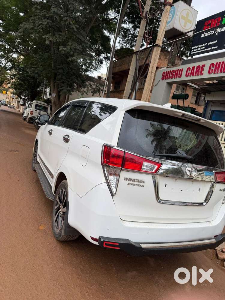 Toyota Innova Crysta Diesel 80000 Km Driven