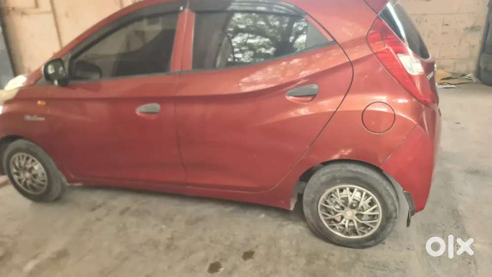 Hyundai Eon 2013 Lpg 80000 Km Driven