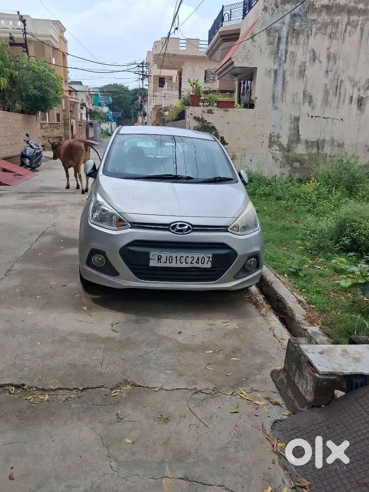Hyundai Grand I10 2014 Petrol 27500 Km Driven