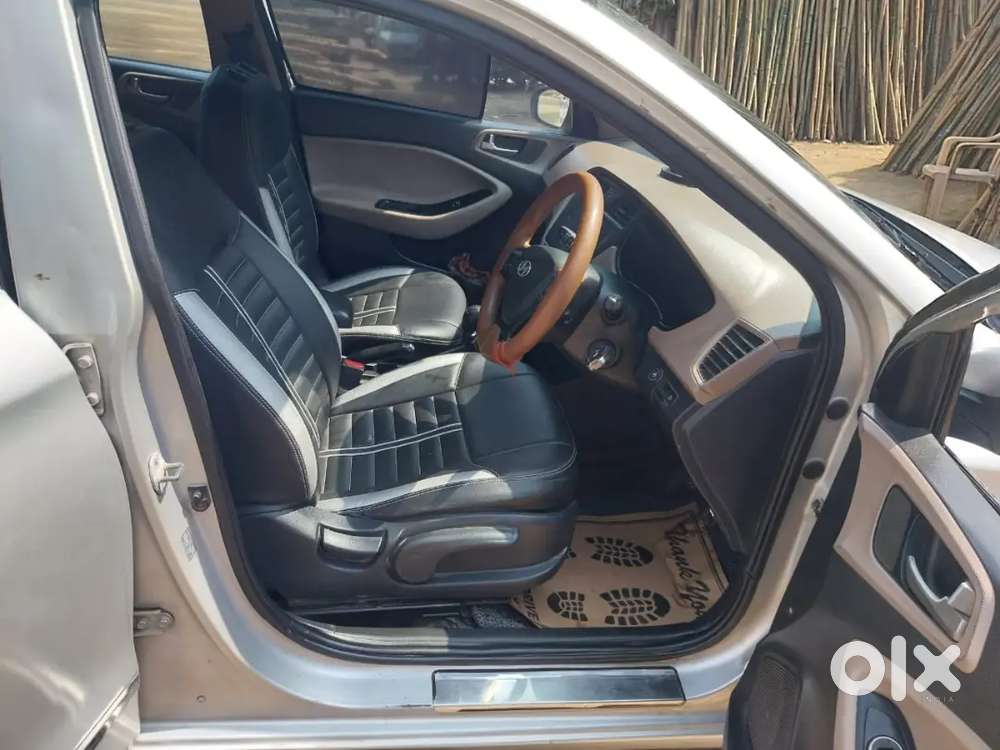 Hyundai I20 2015 Cng & Hybrids 75800 Km Driven